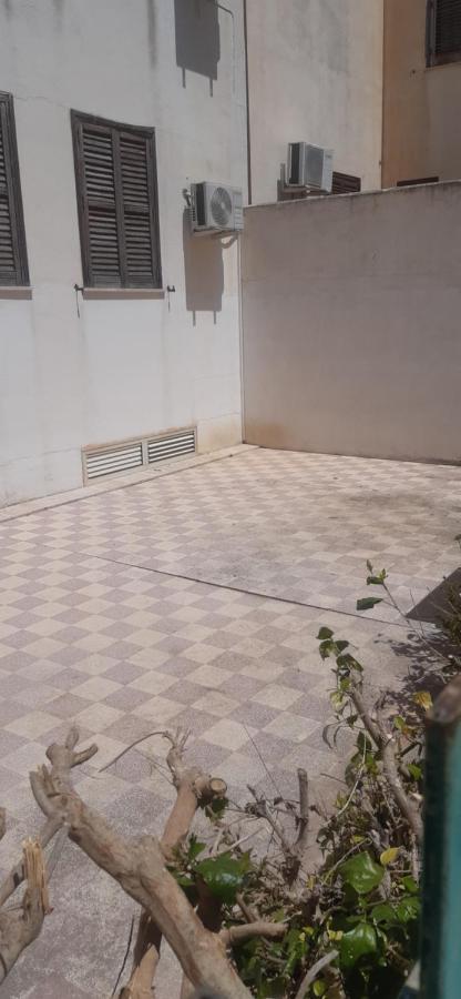 Casa Vacanza Spiaggia Praia Favignana Eksteriør billede